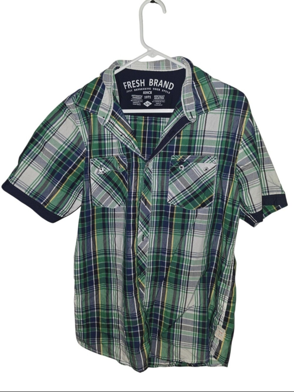 6/11/103. Men's Fresh Brand Green Plaid Short-Sleeve Button-Down Shirt